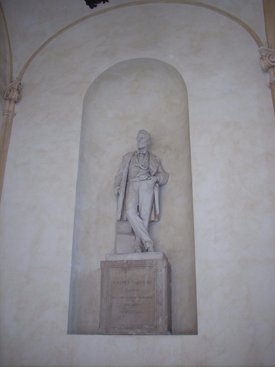 Giuseppe Timermans monument, University of Turin central seat, Turin, Italy - 01.JPG